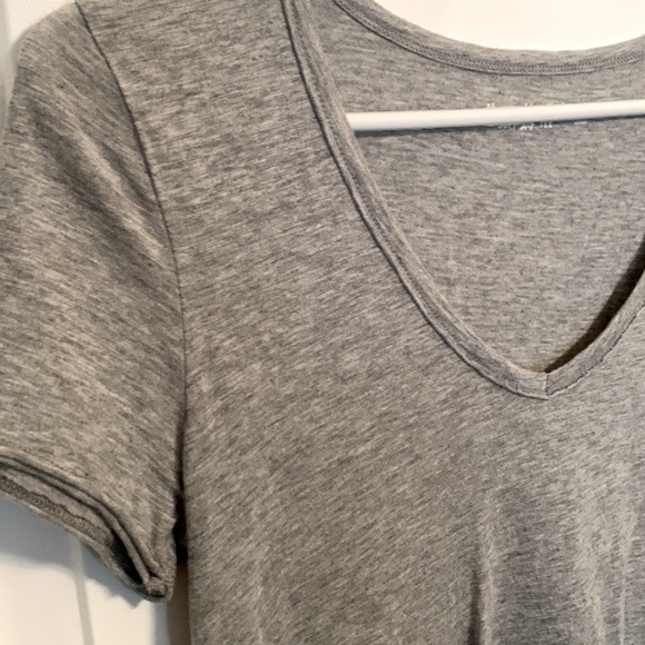 Abercrombie & Fitch Soft Tee - Picture 2 of 4